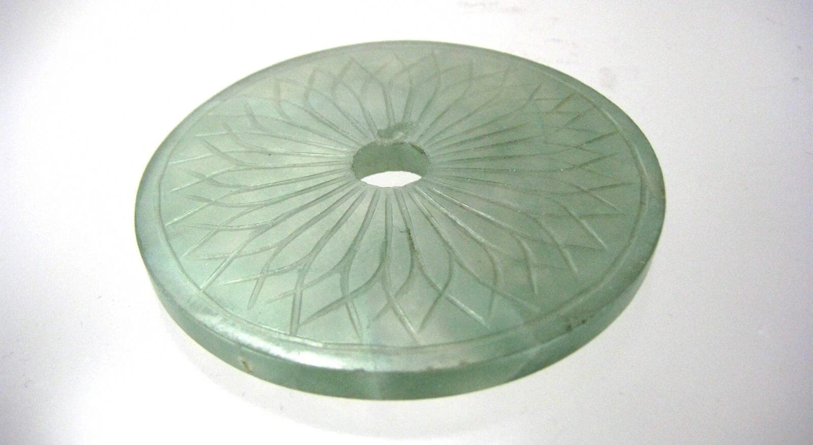 ANTIQUE CHINESE SEMI-TRANSLUCENT JADEITE JADE BI RITUAL DISK PENDANT - 1 photo 5