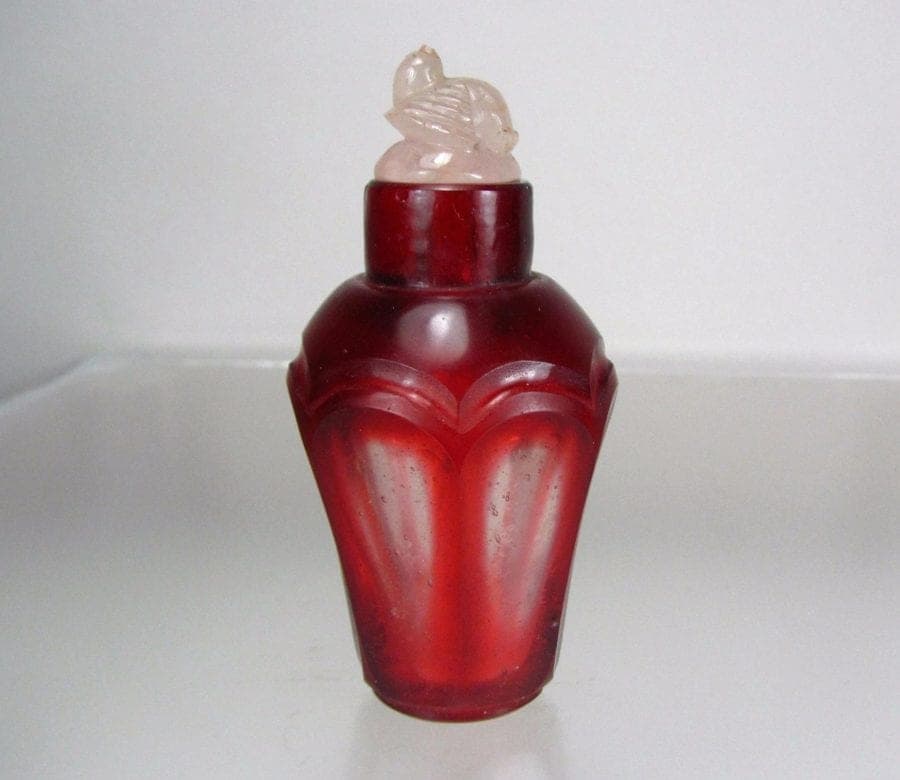 Faceted Ruby Red on Colorless Glass Snuff Bottle, Imperial Glassworks, 1720-1840 photo 3