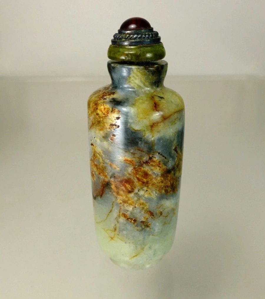 Very Rare, Cylindrical Jade SNUFF BOTTLE, 1740-1840 photo 3