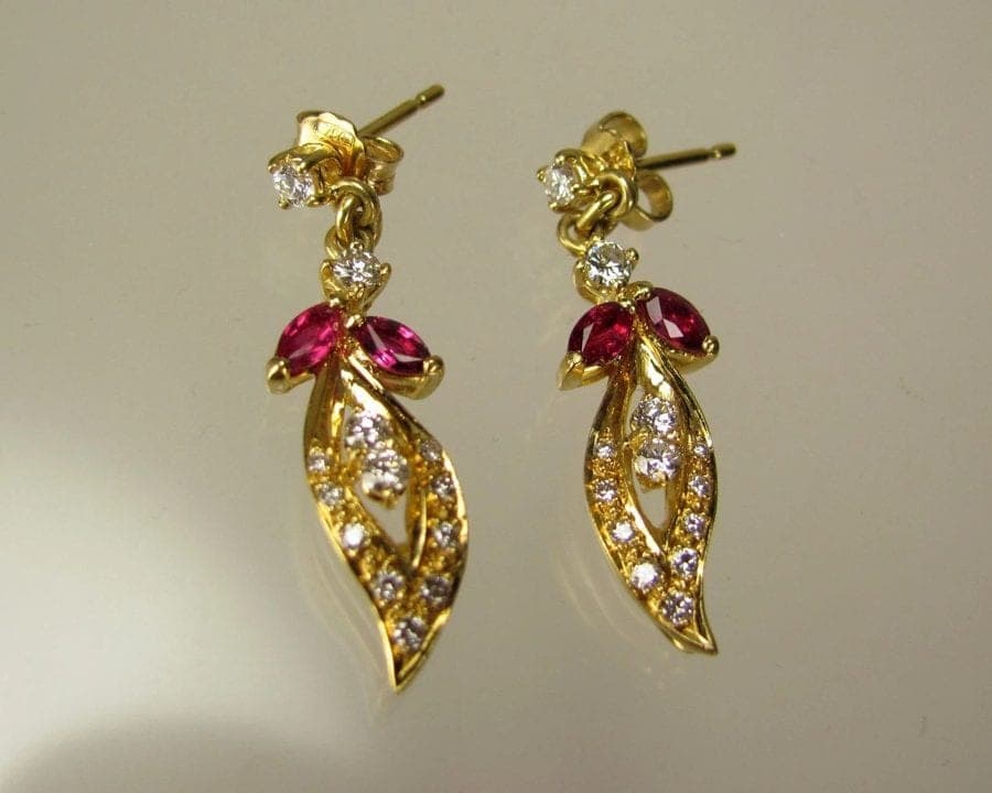 Vintage Very Fine Diamond and Ruby Matching 4-piece Set - 18K Gold photo 5