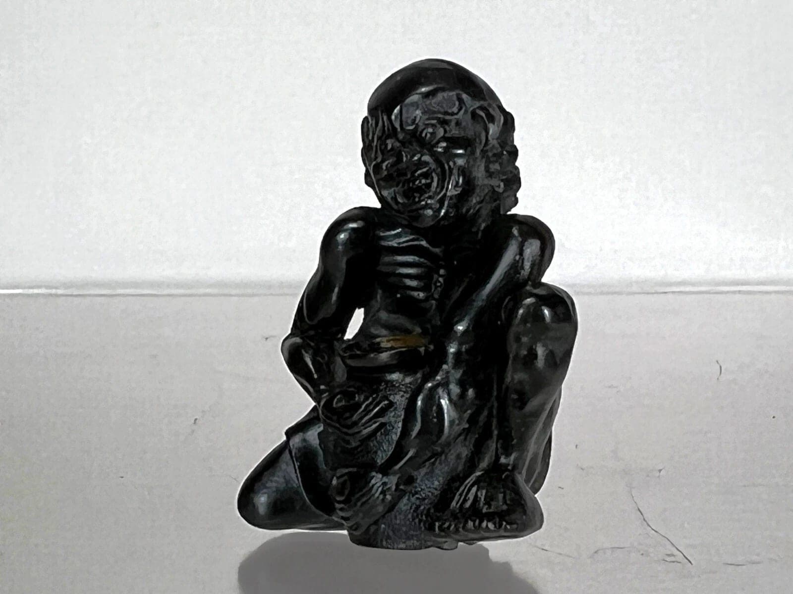 19th Century Japanese Pressed Horn  Netsuke of a Coral Diver photo 6