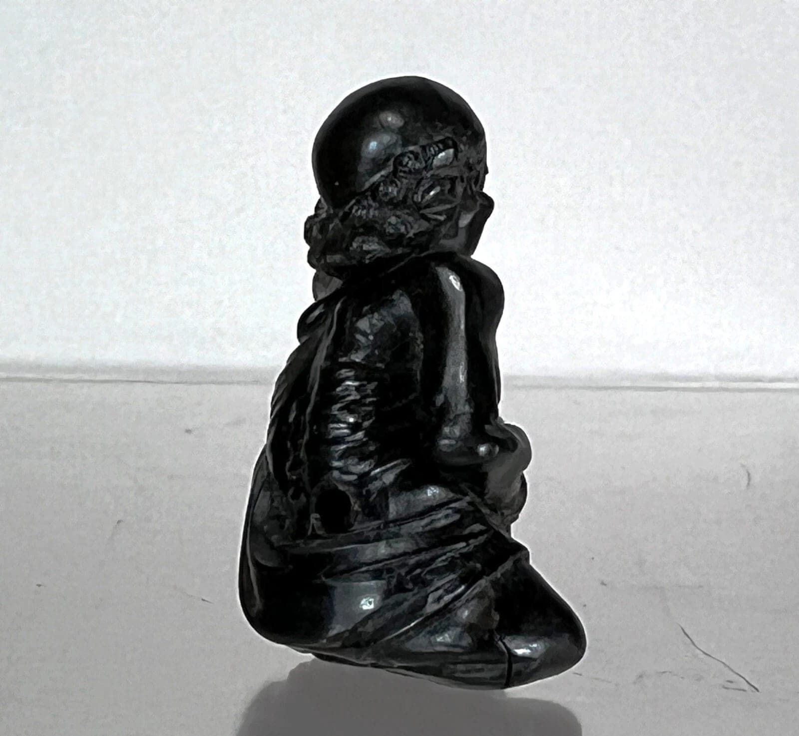 19th Century Japanese Pressed Horn  Netsuke of a Coral Diver photo 7