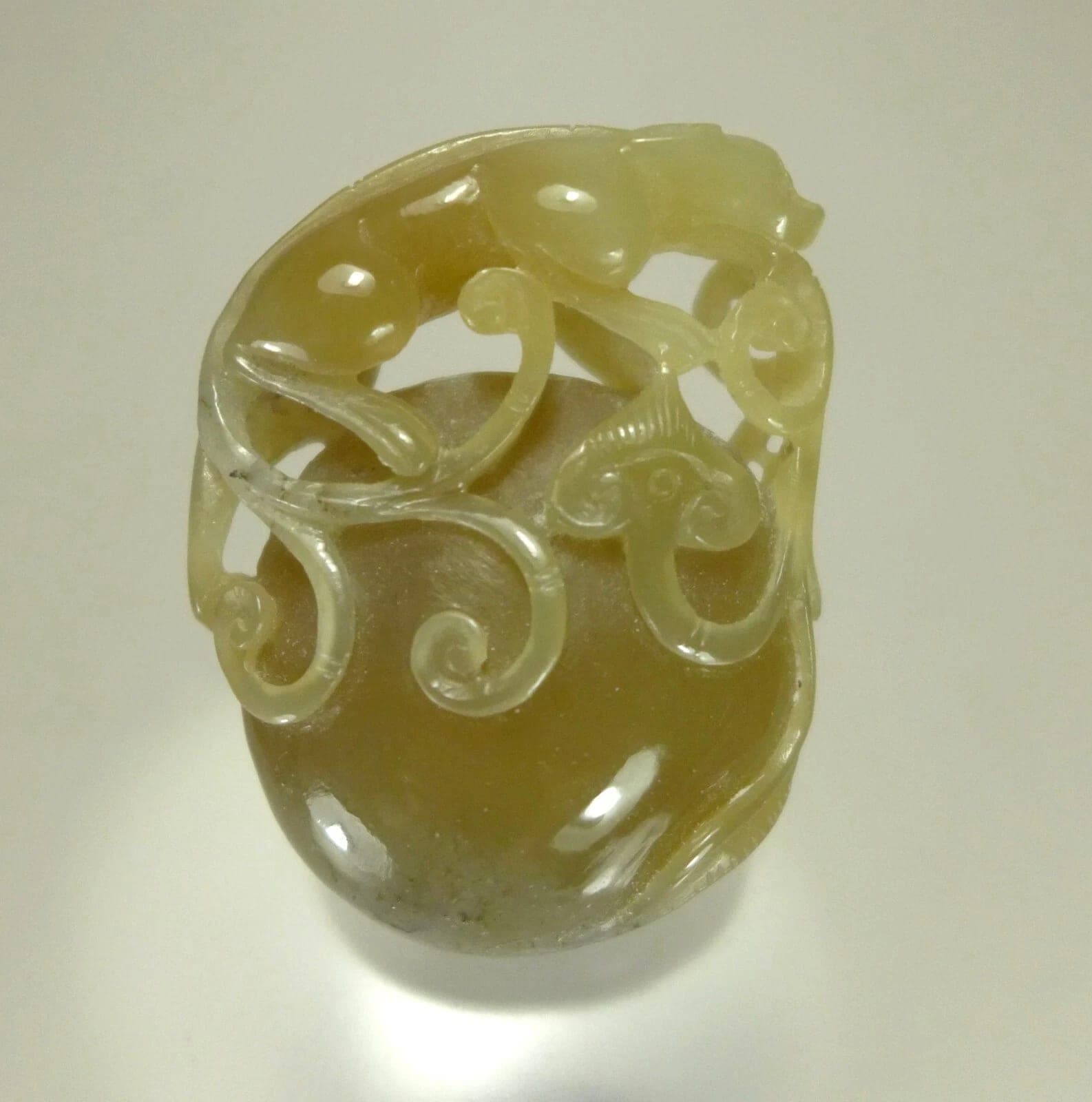 Antique Chinese Jade Brush Washer with Chilong Dragon photo 2