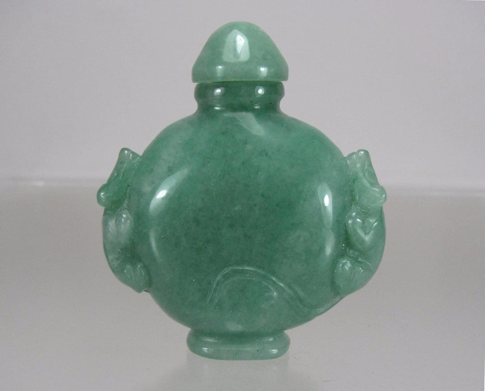 Chinese Carved Apple Green Jadeite Jade Snuff Bottle,  Qianlong Period photo 2