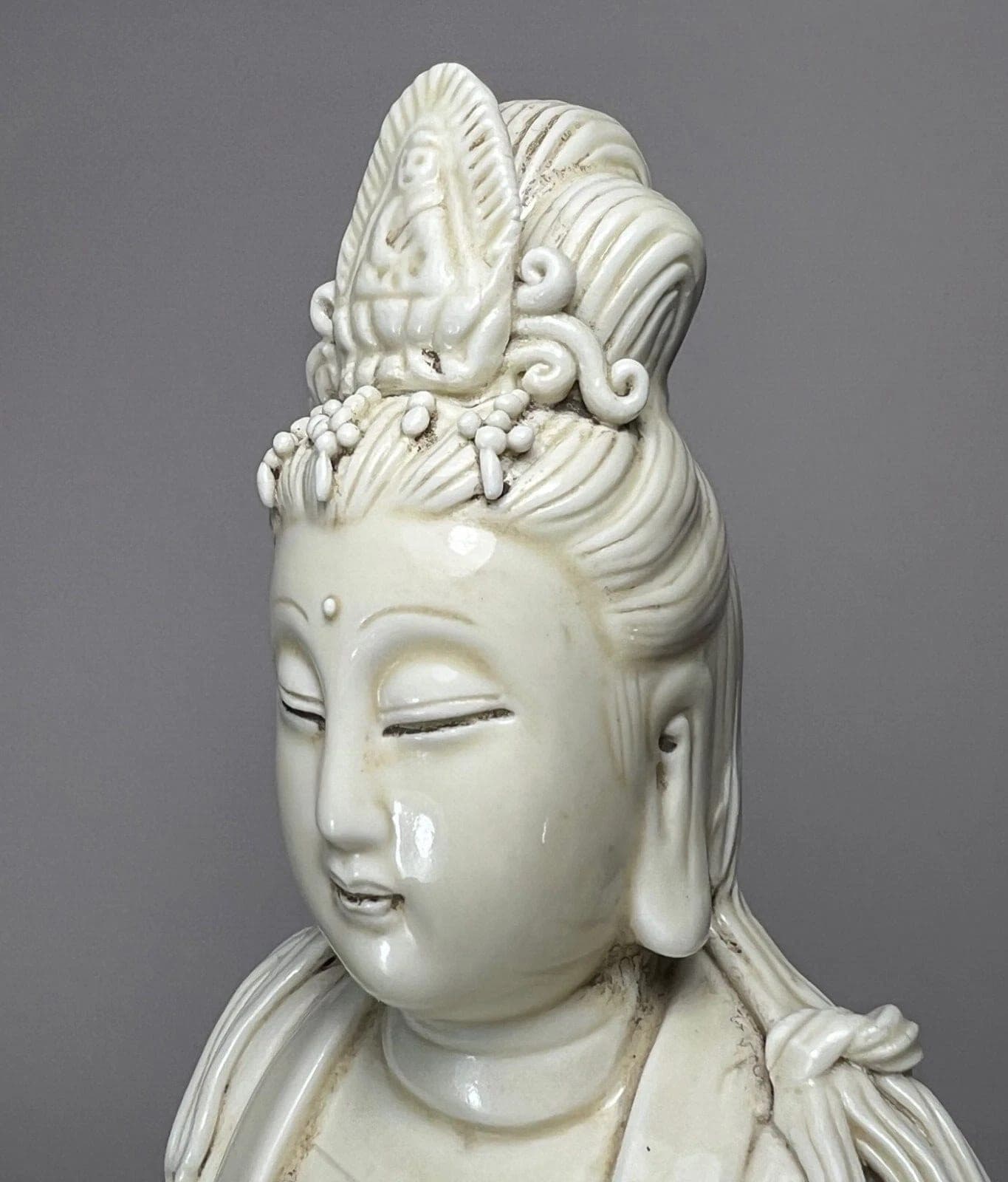 Antique Dehua “He Chaozong” Blanc-de-Chine Porcelain Figure of Guanyin photo 10
