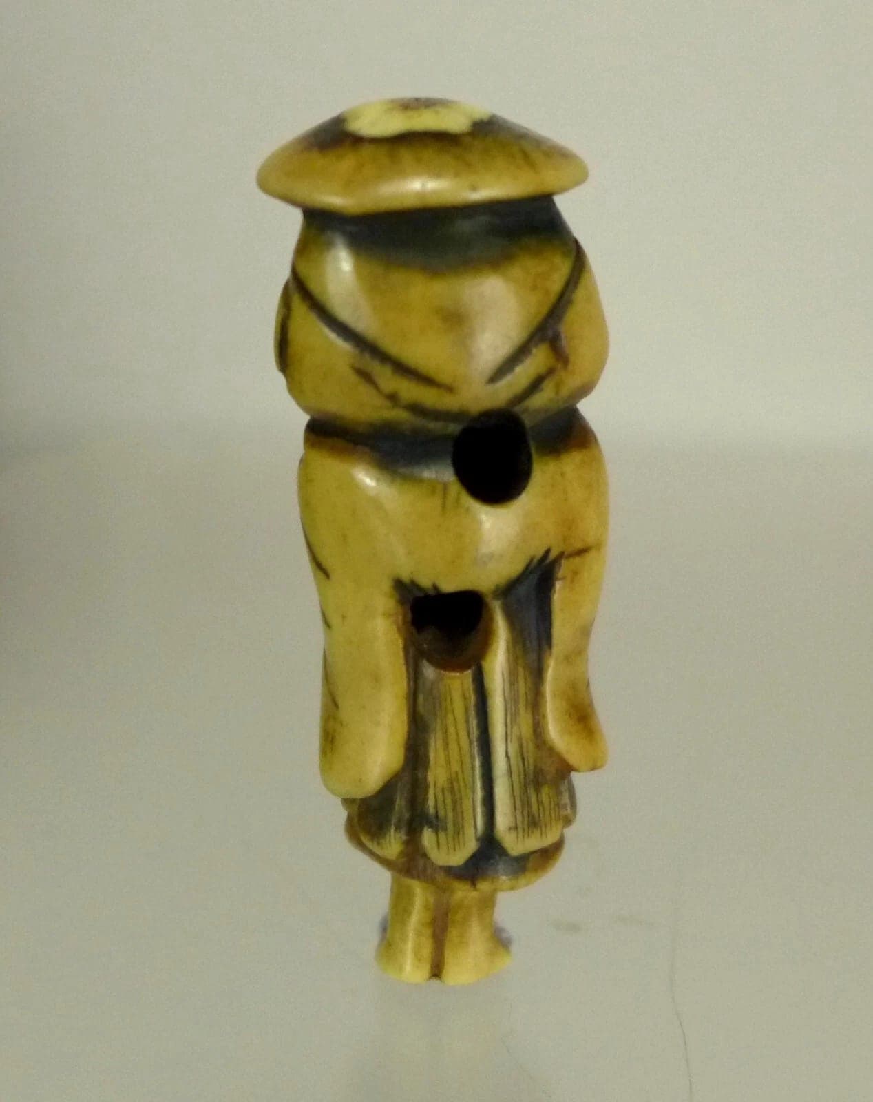 Early 19th Century Japanese Stag Antler Netsuke of a Peasant photo 6