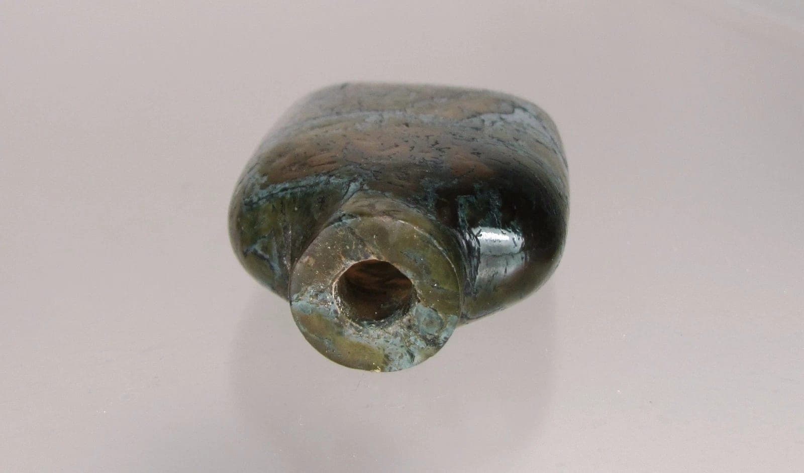 AMYGDALOIDAL BASALT Snuff Bottle, Qing Dynasty, 1760-1850 photo 8