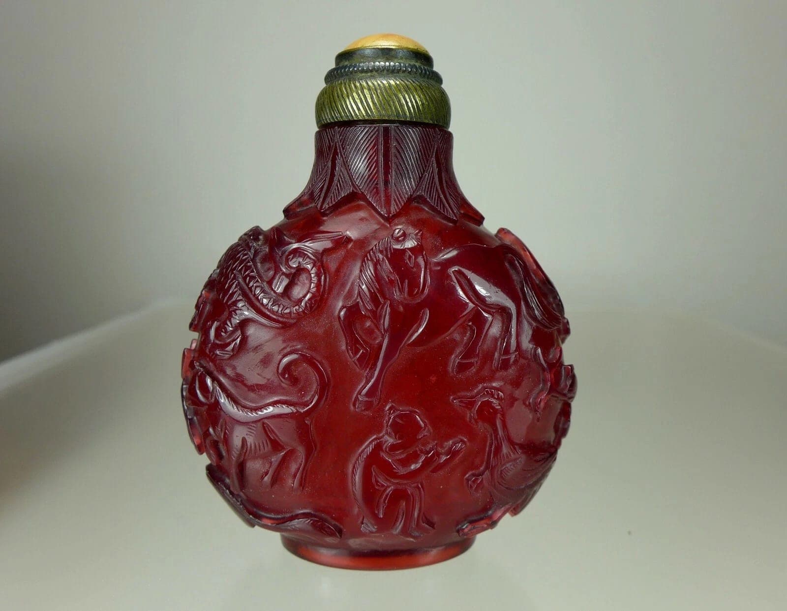 ZODIAC ANIMALS Carved Ruby Red Glass Snuff Bottle photo 2