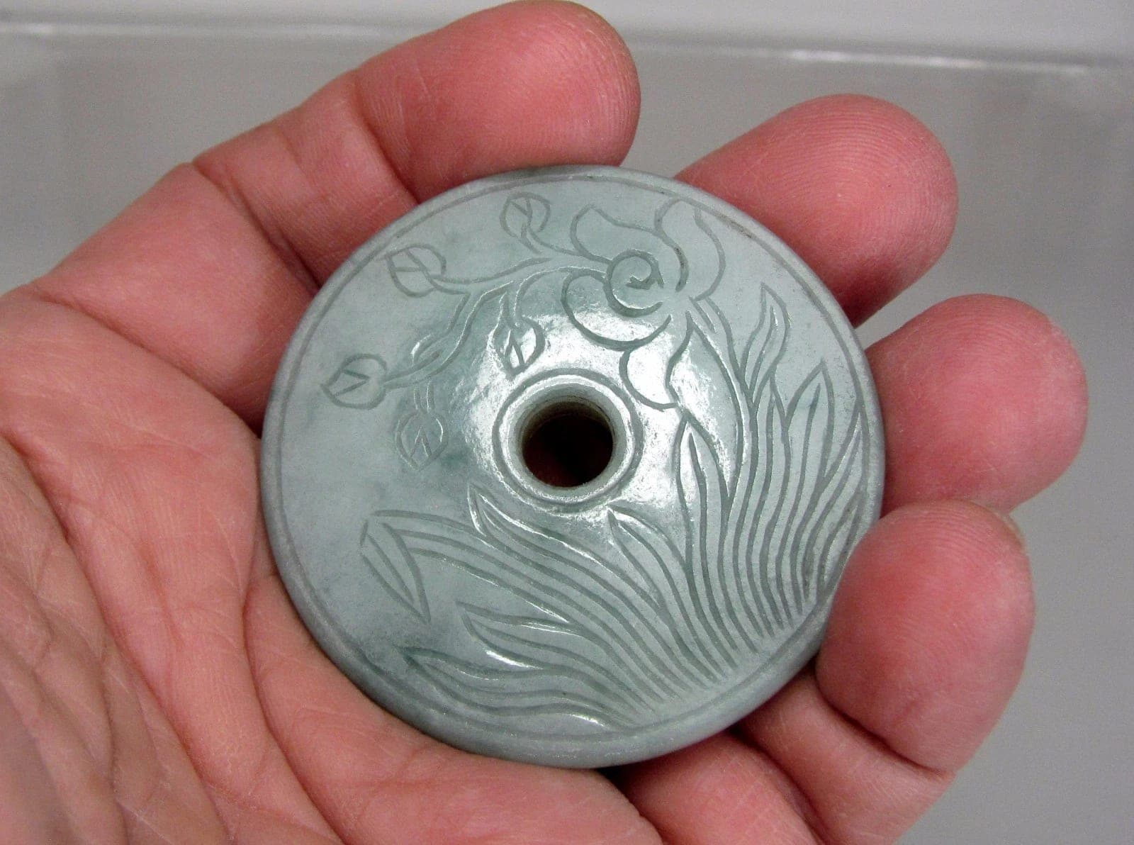 ANTIQUE CHINESE SEMI-TRANSLUCENT JADEITE JADE BI RITUAL DISK PENDANT - 2 photo 3