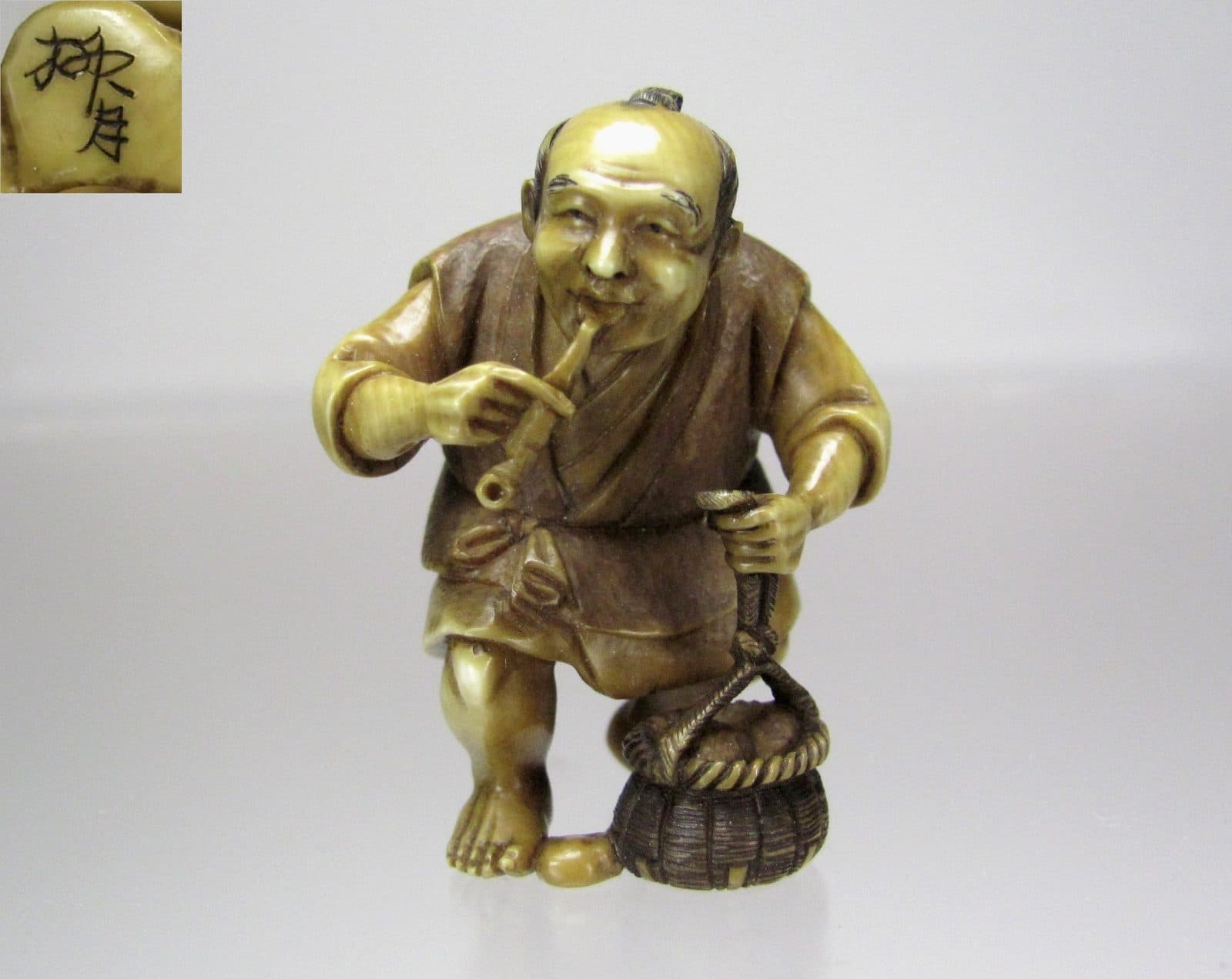 RYUGETSU, Meiji Japanese Netsuke: Peasant